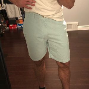 Chaps Men’s Shorts. Blue and White stripes.